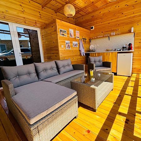 Cozyhut Бунгало Под Наем เชอร์โนโมเรทส์ ภายนอก รูปภาพ